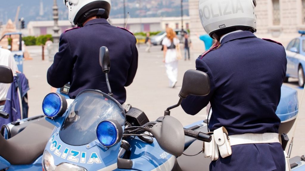 come diventare commissario di polizia formazione specializzata